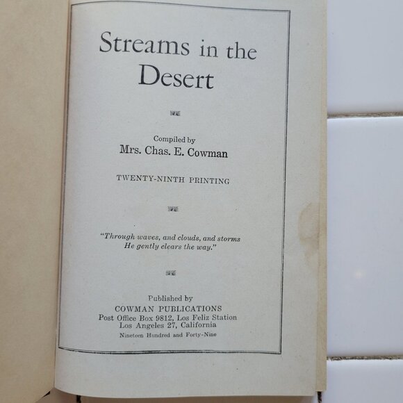 Streams In The Desert Hardcover Devotional Book 29th Printing 1950 Edition - Picture 3 of 9